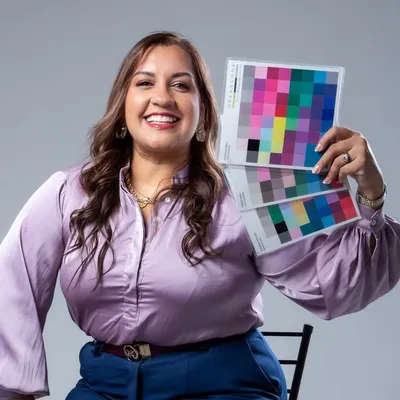 Karyna Oliveira 🎨 Consultora de imagem e visagista/Colorimetria profile