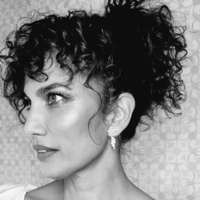Toni Acosta profile