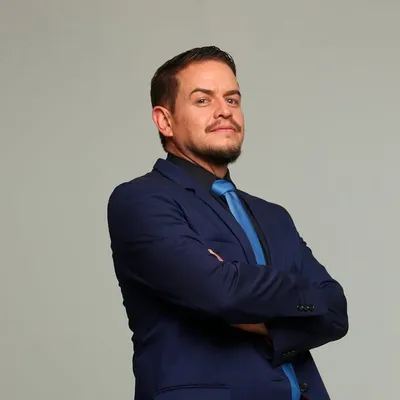 Alejandro Bustacara profile
