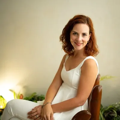Elena Pajuelo | Maternidad, Lactancia & Bienestar Natural profile