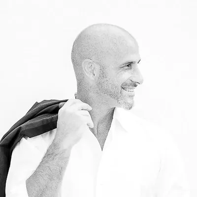 Paris Photographer CENGIZ profile