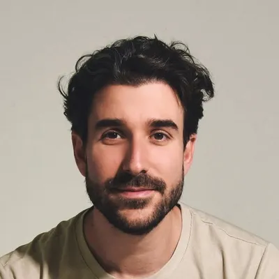 Adam Met profile
