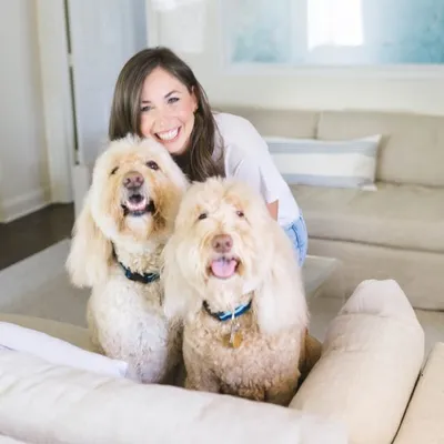 Ali Leigh Schilling profile