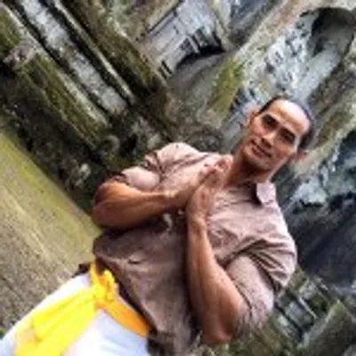 Ade Rai profile