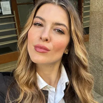 Adéla Šponerová profile