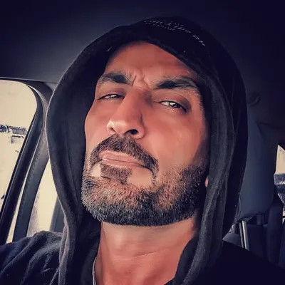 Adel Farooq profile