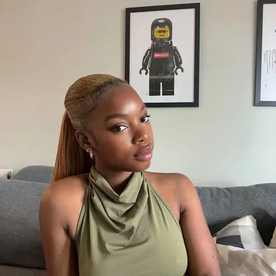Adelina Soumbou Nzinga profile