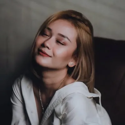 Adella Wulandari profile