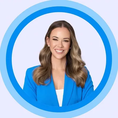 Dr Adè Forsyth-Thompson profile