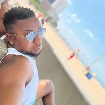 Tosin Adelusi profile
