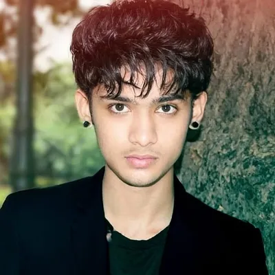 ADIL ZAYAN | Being a Model 🕶 profile