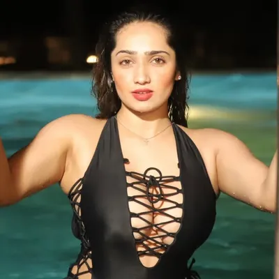 Aditi Mistry profile