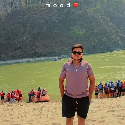 Nitin ⚡️ profile