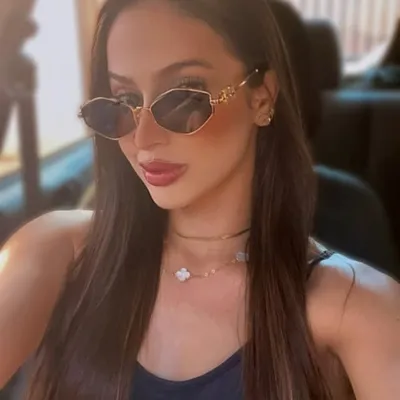 Adriana Oliveira profile