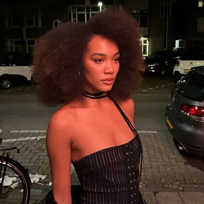 adriana omuwa kolff profile