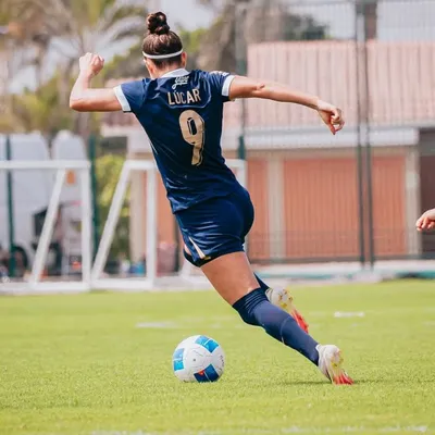 Adriana Lúcar profile