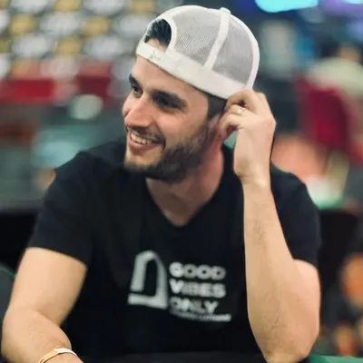 Adrián Marcelo profile