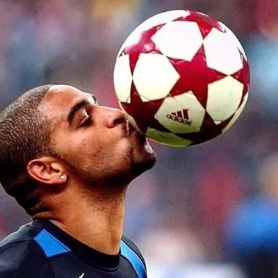 Adriano imperador profile