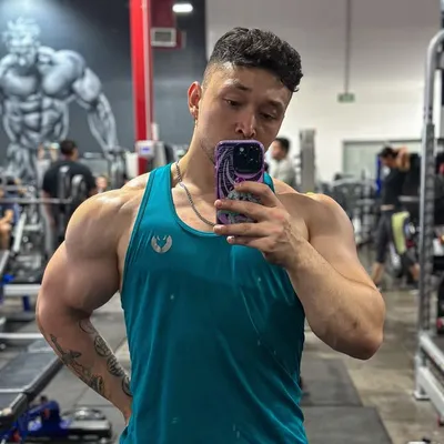 Adrian Urias - Online Coach profile