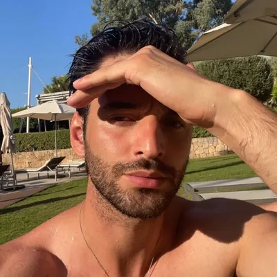 ADRIEN GUARINO profile