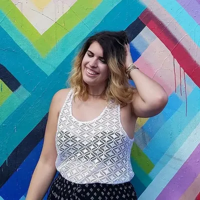 Laura profile