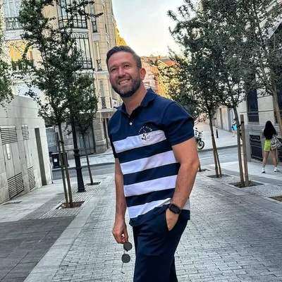 Adrian Rodriguez profile