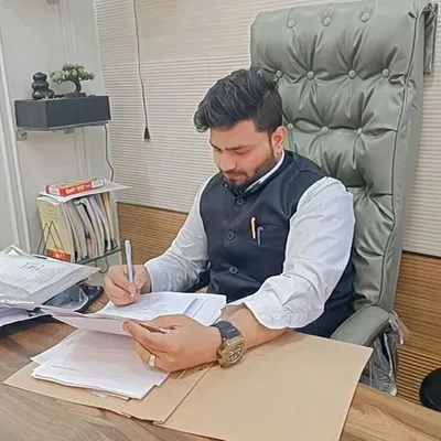 Adv. Izhan Khan profile