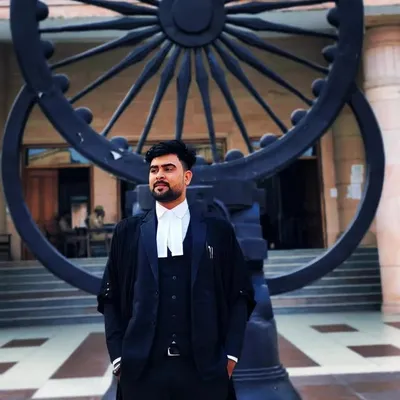 Advocate Utkarsh Tripathi profile