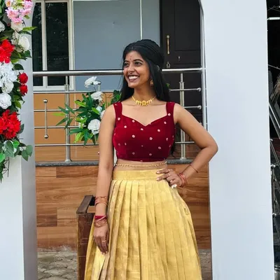 Adv Ashwini 💫 profile