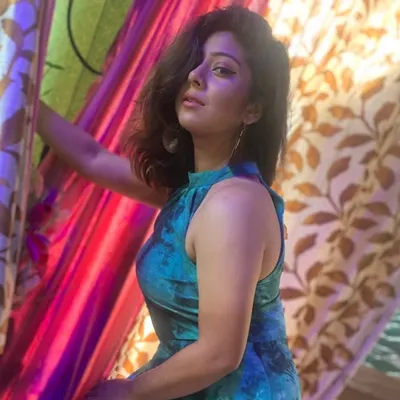 Aemila Sadhukhan profile