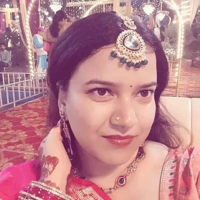 Ayushi Jha profile