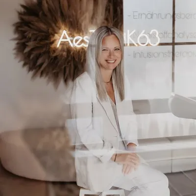 Tina Käufer | Heilpraktikerin | ästhetische Behandlungen profile