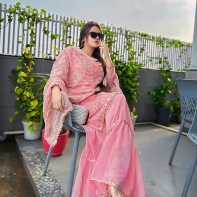 Afsana_yasmin_roja 🎭 profile