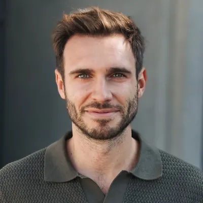 Adrian Snow profile
