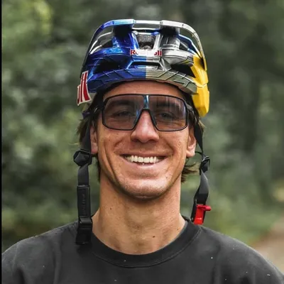 Adrian Guggemos profile