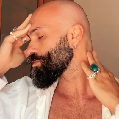 Elvis Innocenzi profile