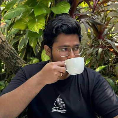 ∆gnijeet🧃 profile