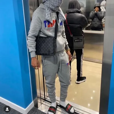 Your local dealer for memes ๐ profile