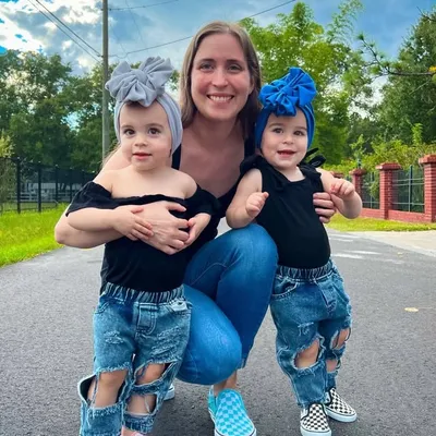 Annie and Evie - managed by Nikola Ross profile