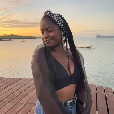 Aïcha D. (Blackhairvelvet) ⚘ Santé intégrative profile