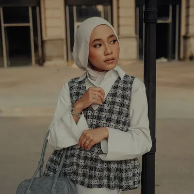 Aida Herwan profile