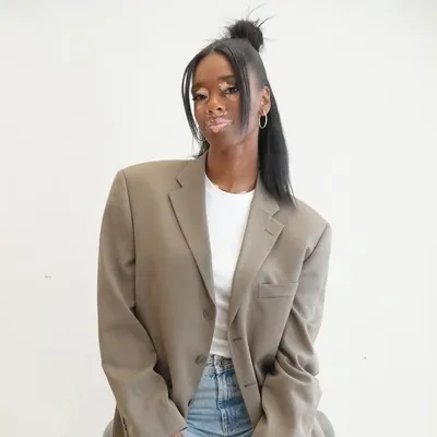 Aiesha Robinson profile