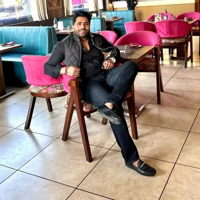 Aimi Gurjar_OFFICIAL profile