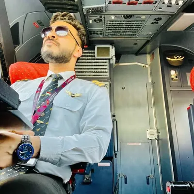 Capt. Victor Romeo Delta🇮🇳 profile