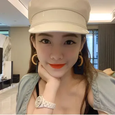 何珊迪 profile