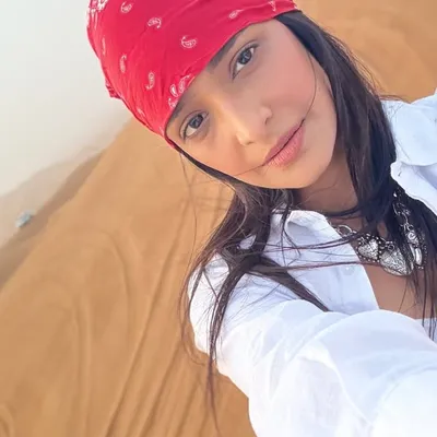 Aishwarya Khare profile
