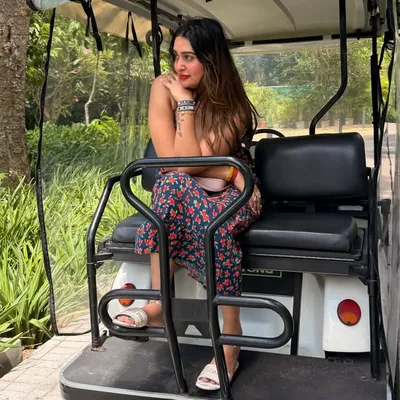 AaShi Sharma profile
