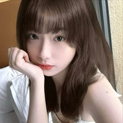 Aiwei Lim 愛薇⋆˙⟡ profile