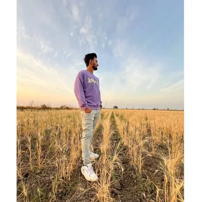 A z a j S h a i k h ⚡️ profile