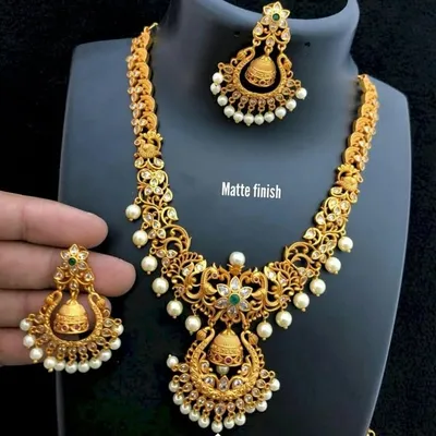 Ak House of Jewels profile